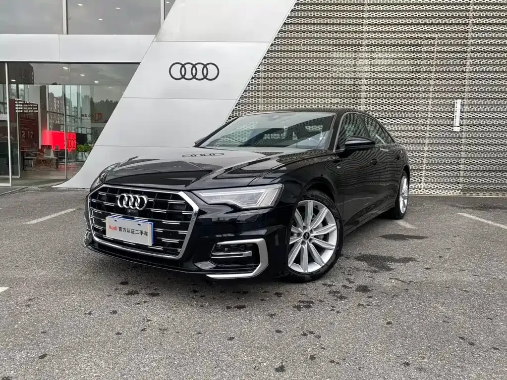 Audi A6L — фото 1