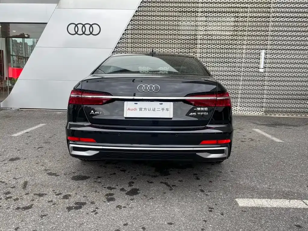 Audi A6L — фото 5