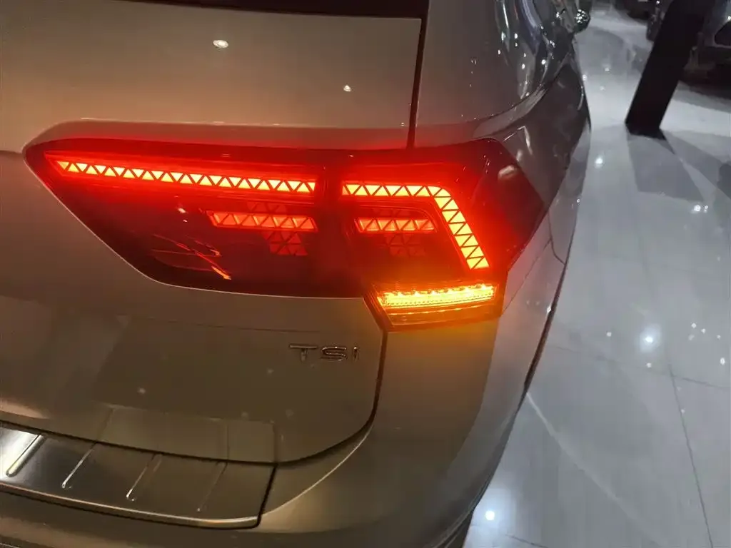 Volkswagen Tiguan L 2021 из CN, фото 5