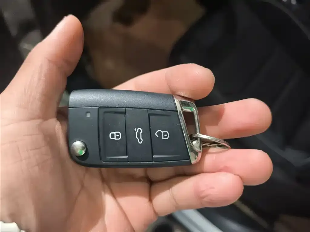 Volkswagen Tiguan L 2021 из CN, фото 3