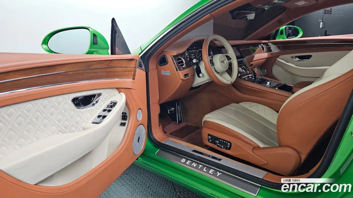 Bentley Continental 2022 из KR, фото 6