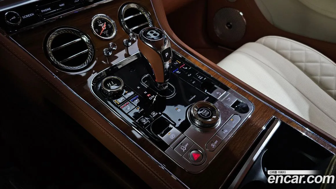 Bentley Continental 2022 из KR, фото 7