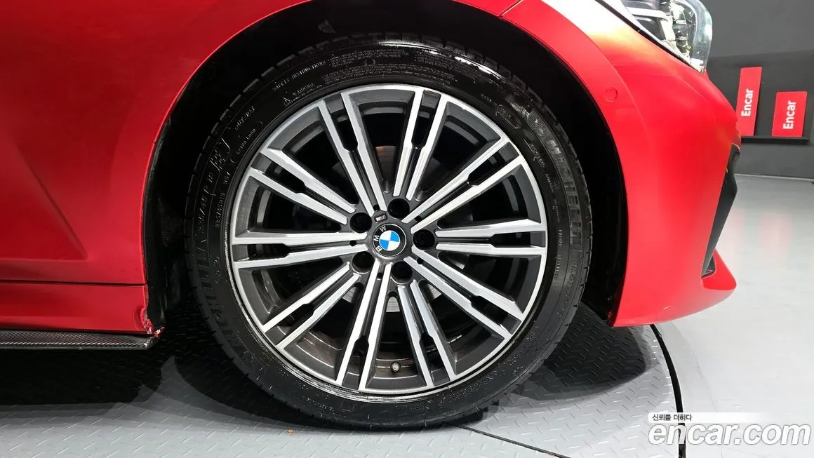 BMW 3-Series 2021 из KR, фото 9