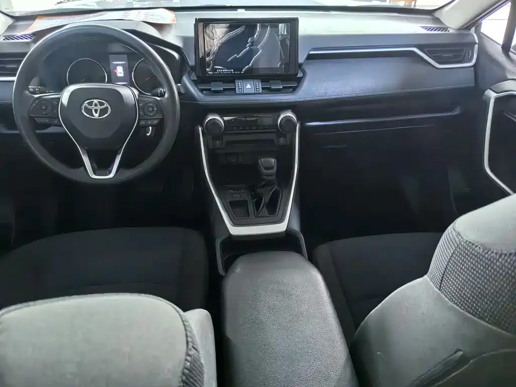 Toyota RAV4 2023 из CN, фото 7