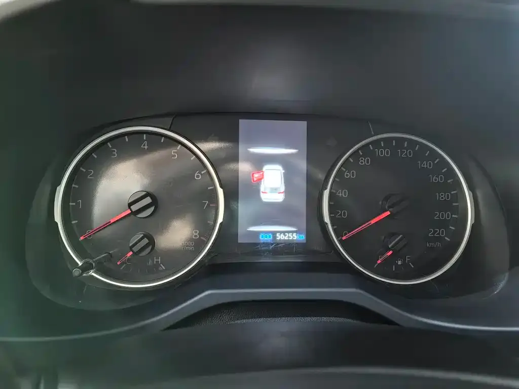 Toyota RAV4 2023 из CN, фото 8