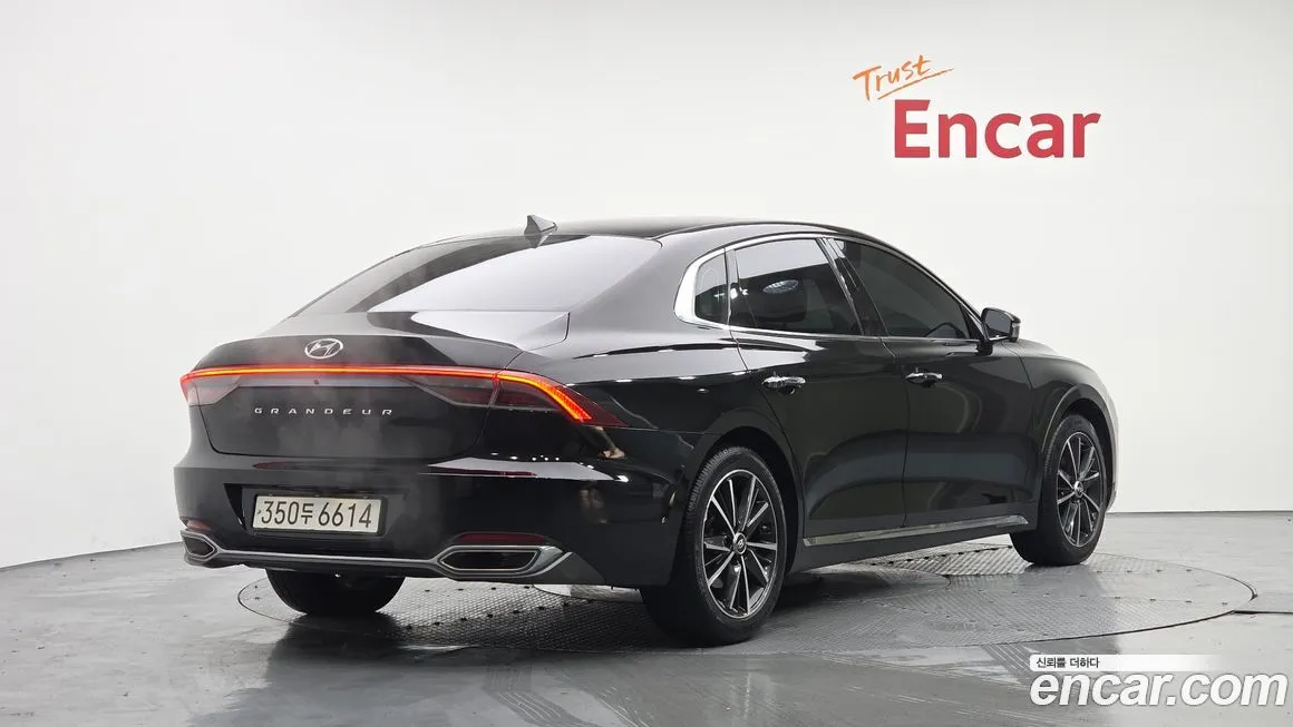 Hyundai Grandeur 2022 из KR, фото 2