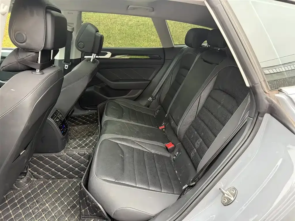 Volkswagen CC 2024 из CN, фото 4