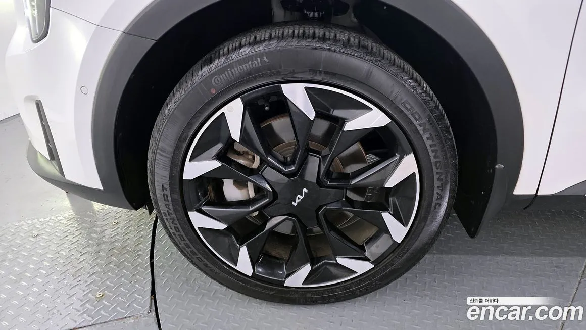 Kia Sorento — фото 5
