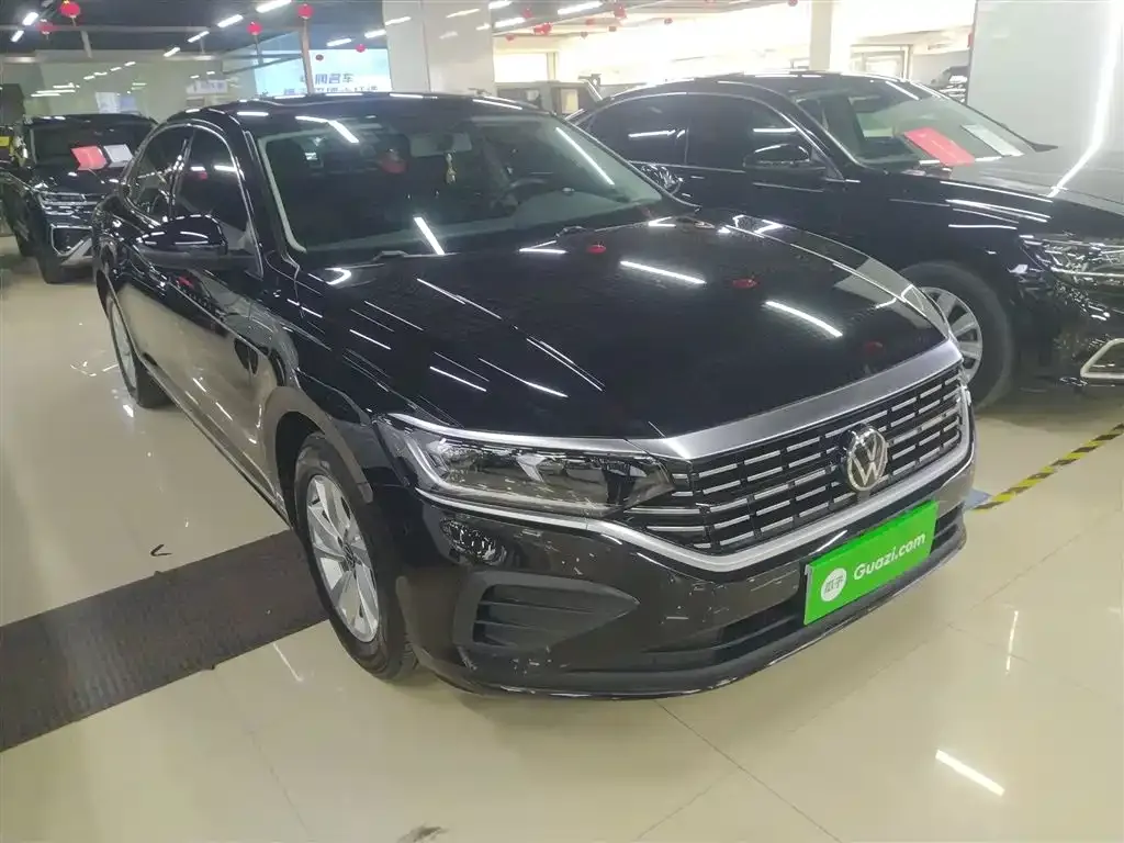 Volkswagen Passat 2023 из CN, фото 10