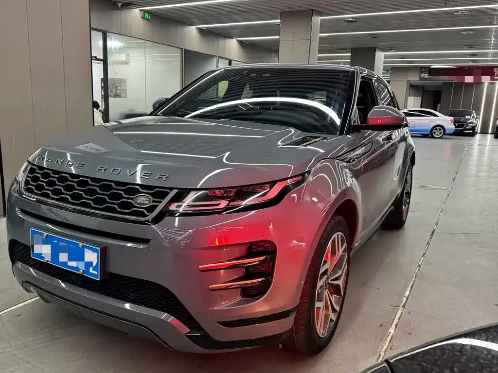 Land Rover Evoque — фото 1