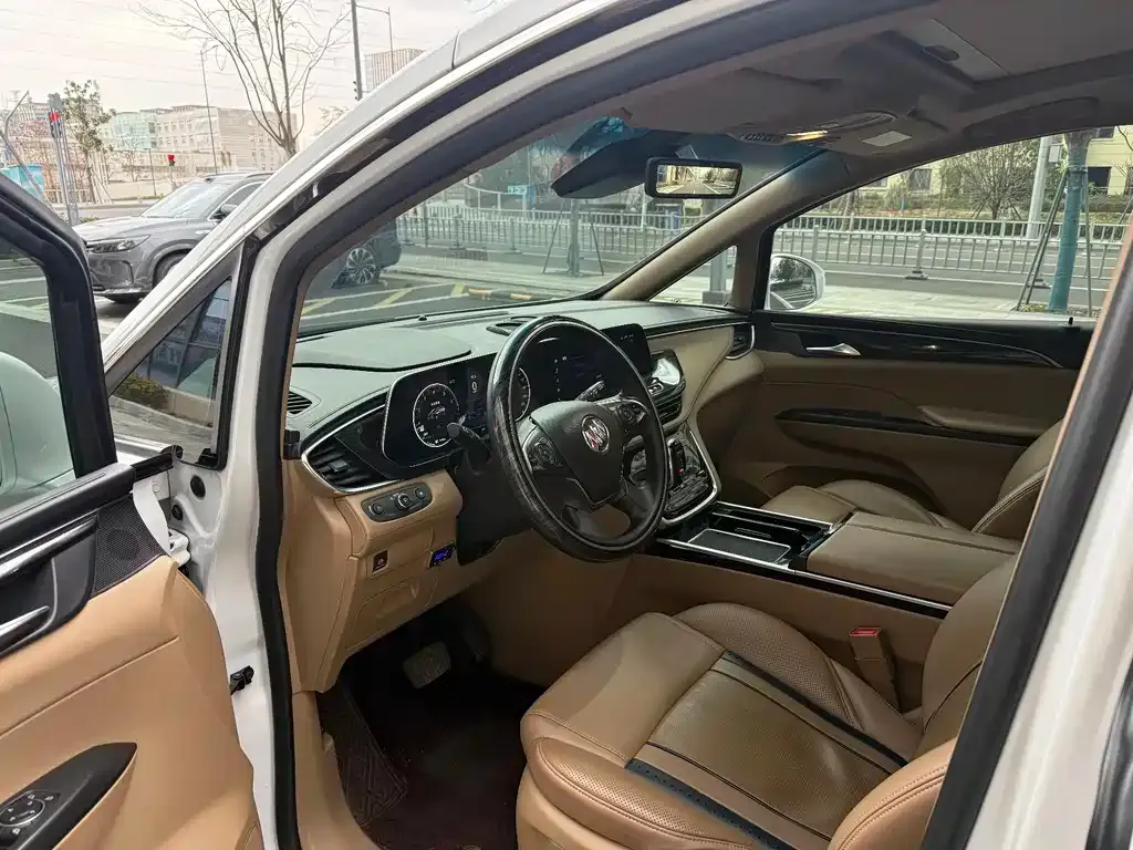 Buick GL8 2021 из CN, фото 8