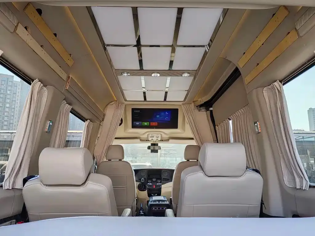IVECO Ousheng — фото 7
