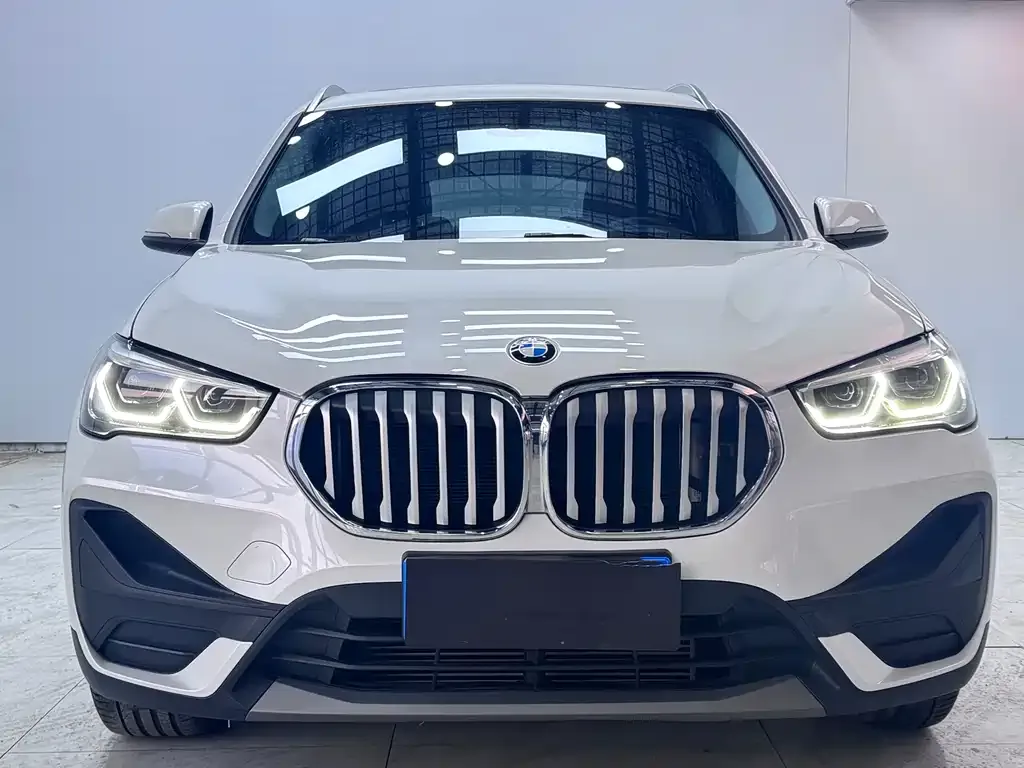 BMW X1 — фото 10