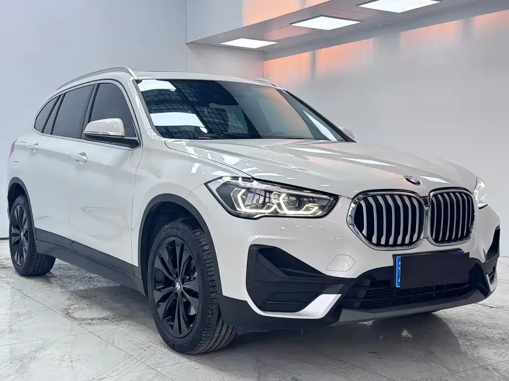 BMW X1 — фото 3