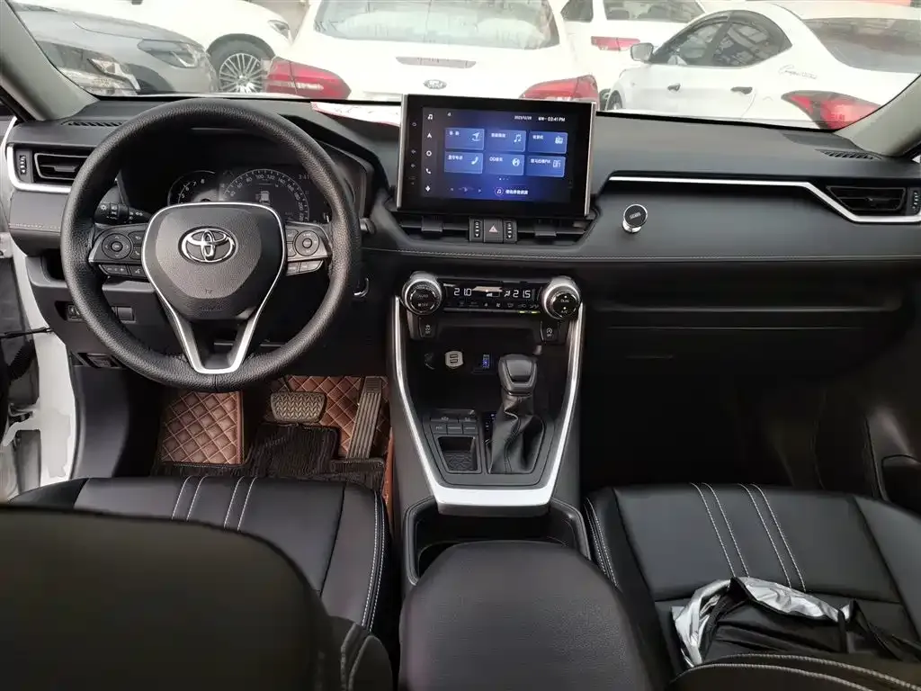 Toyota RAV4 2021 из CN, фото 8
