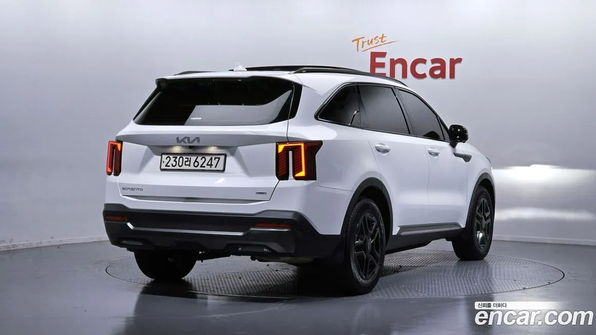 Kia Sorento — фото 5