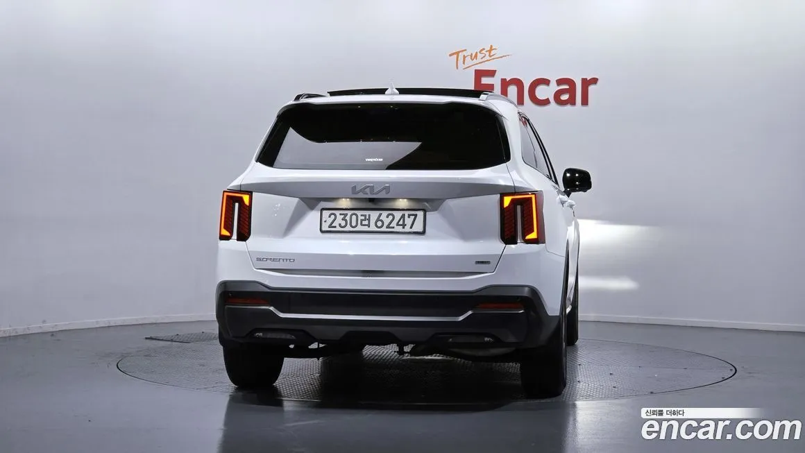 Kia Sorento — фото 6