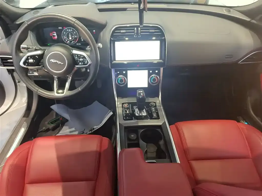 Jaguar XEL 2021 из CN, фото 8