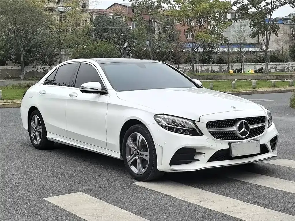 [object Object] C-Class 2021 из CN, фото 4