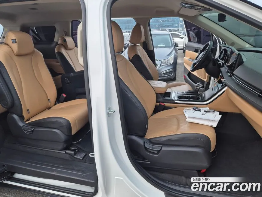 Kia Carnival 2023 из KR, фото 2