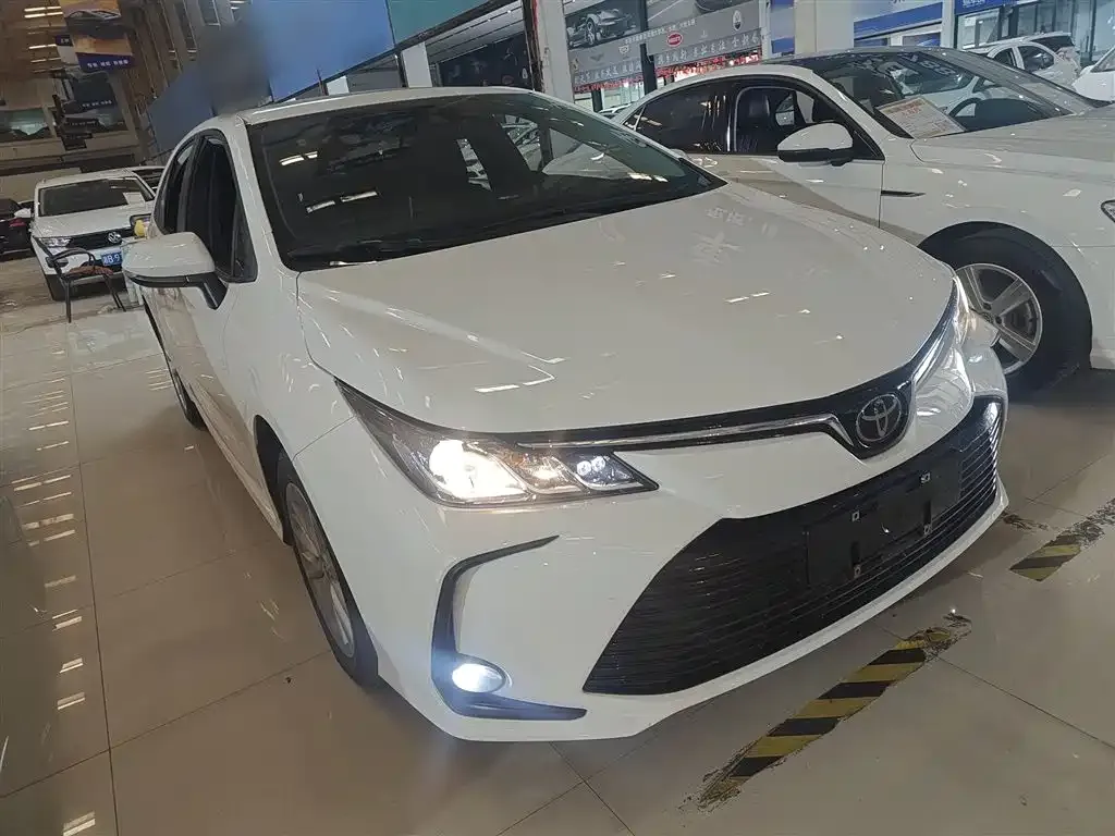 Toyota Corolla 2021 из CN, фото 10