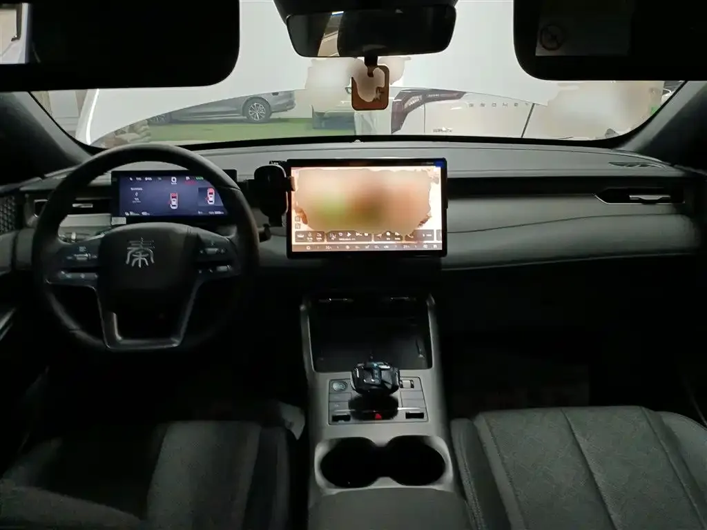BYD Qin PLUS — фото 10