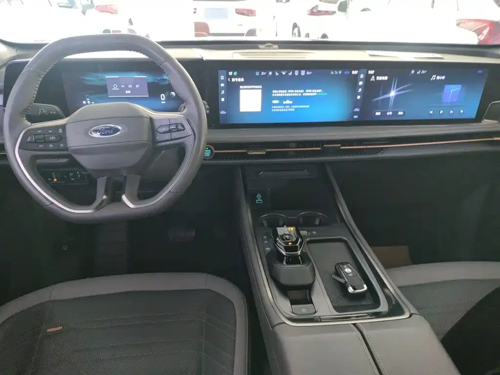 Ford Edge — фото 3