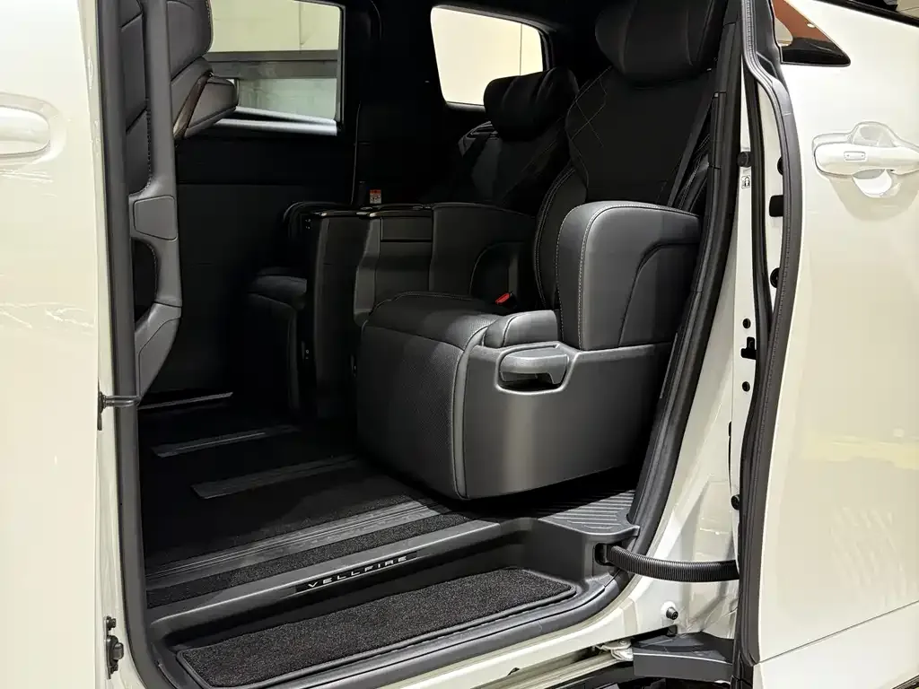 Toyota Vellfire 2025 из CN, фото 8