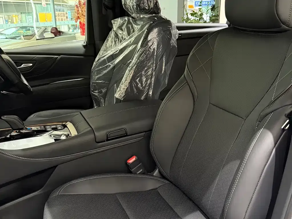 Toyota Vellfire 2025 из CN, фото 10