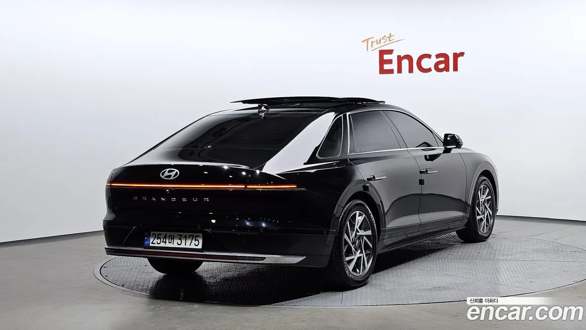 Hyundai Grandeur 2023 из KR, фото 2