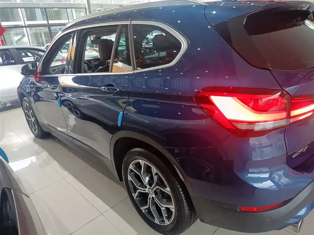 BMW X1 2021 из CN, фото 3