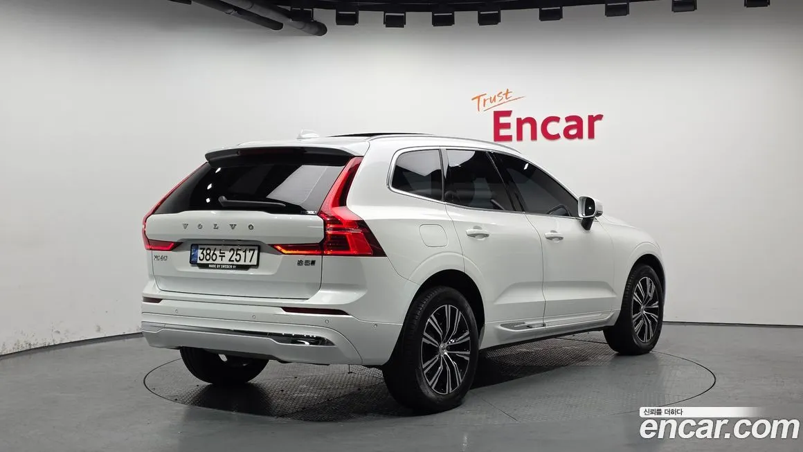 Volvo XC60 — фото 4