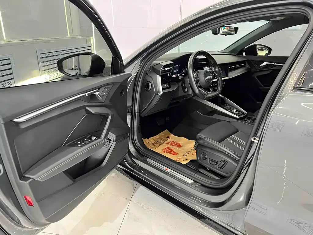 Audi A3 2022 из CN, фото 2