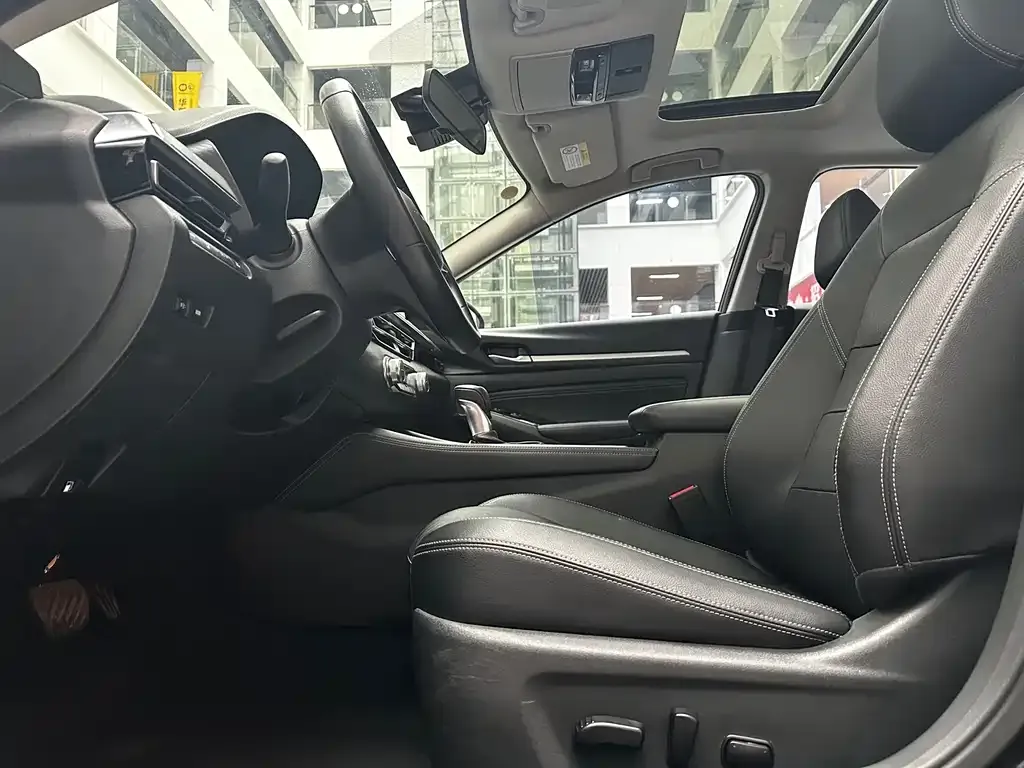 Nissan Teana 2023 из CN, фото 2