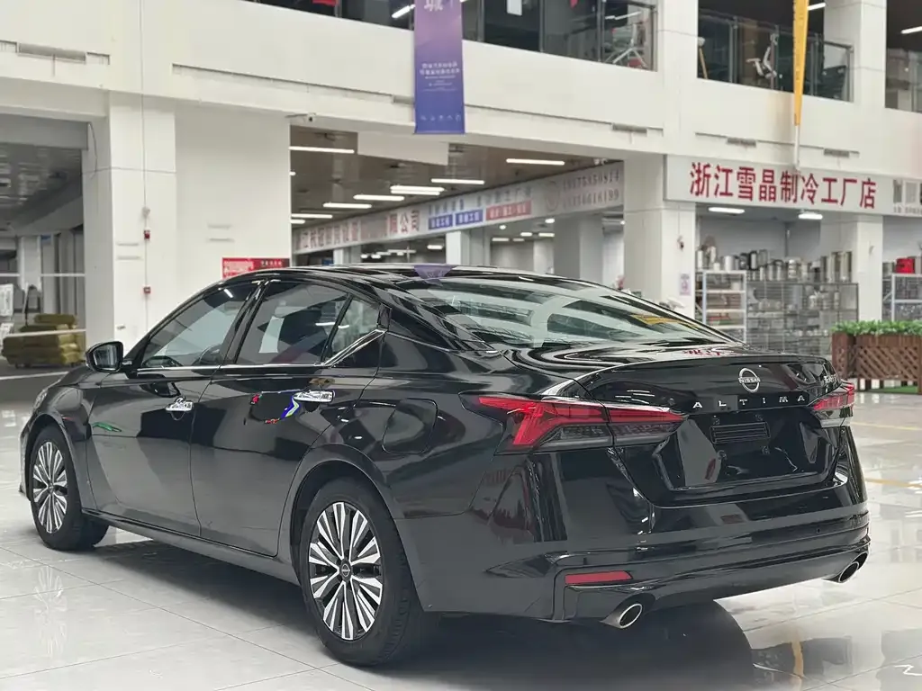Nissan Teana 2023 из CN, фото 3