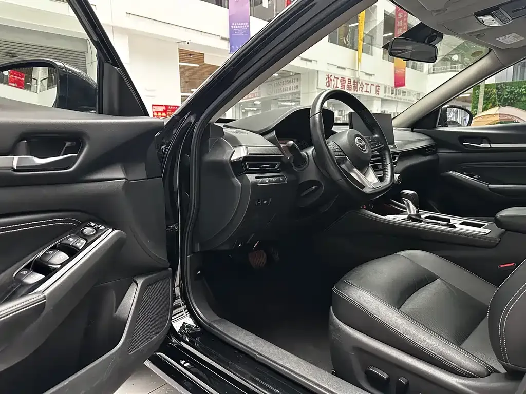 Nissan Teana 2023 из CN, фото 5