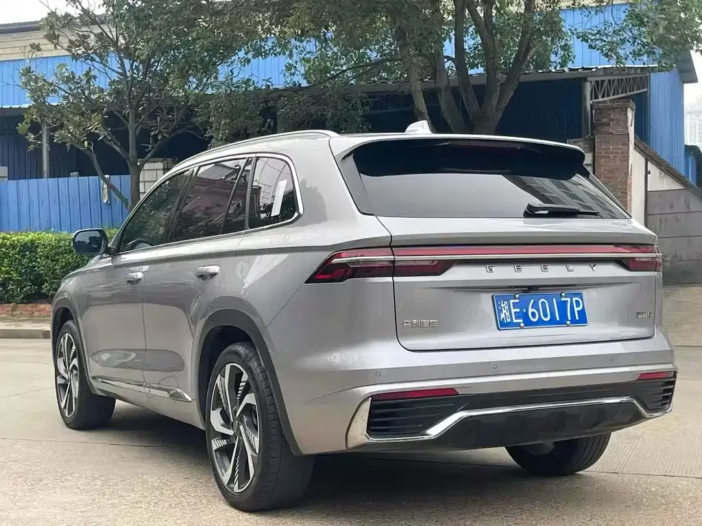 Geely Xingyue L — фото 8