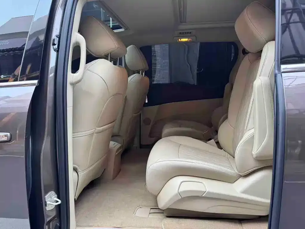 Buick GL8 2024 из CN, фото 2