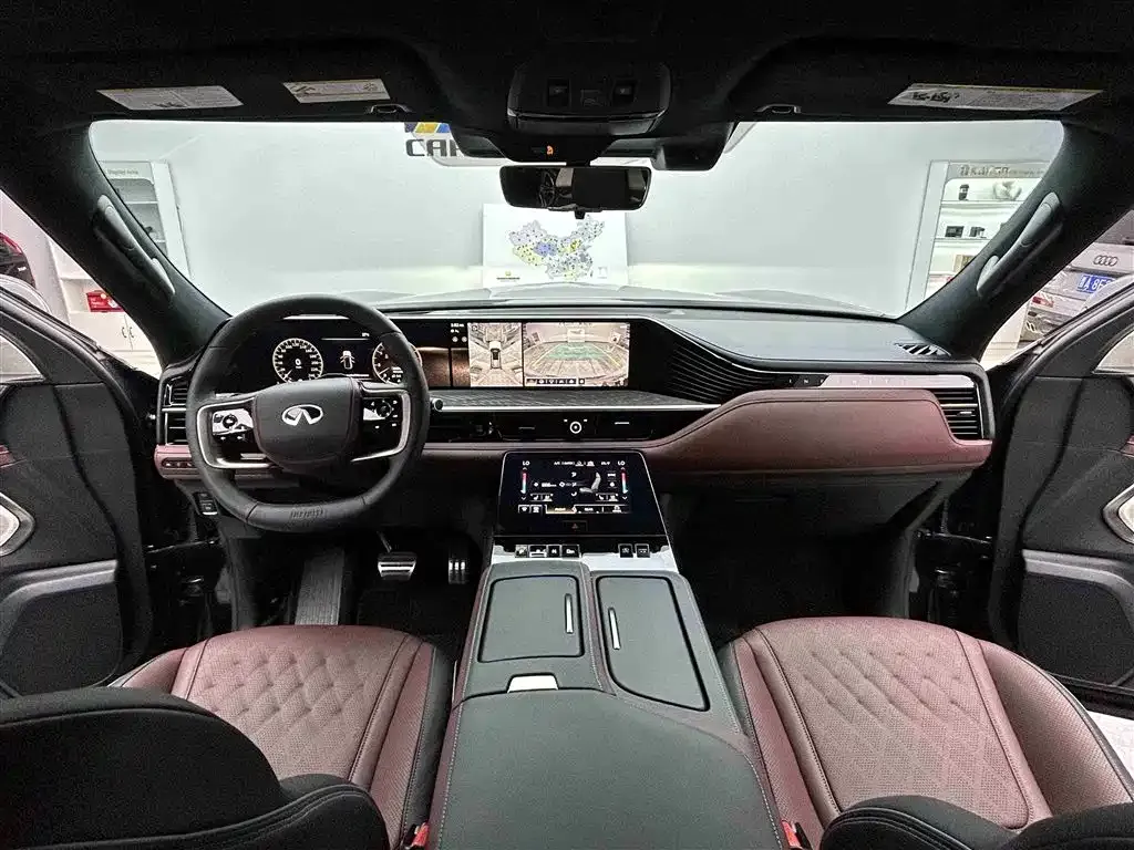 Infiniti QX80 2025 из CN, фото 3