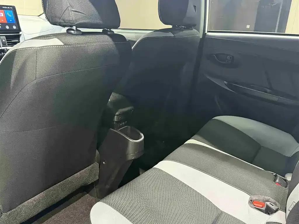 Toyota Yaris L 2021 из CN, фото 10