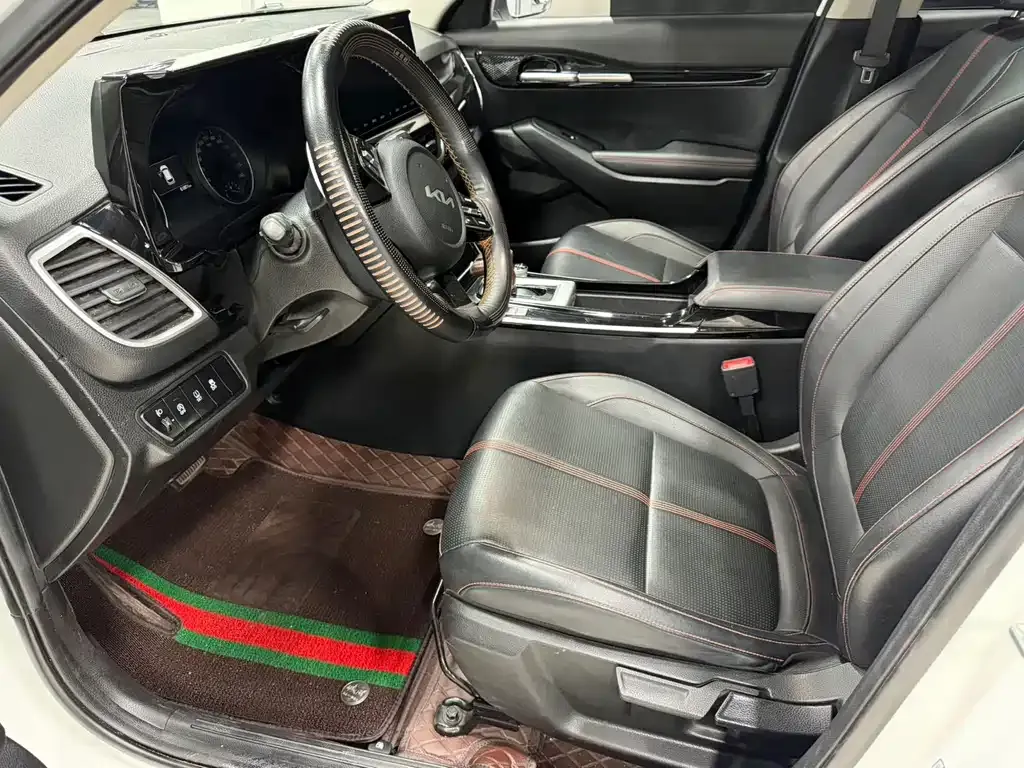 Kia KX3 2022 из CN, фото 2
