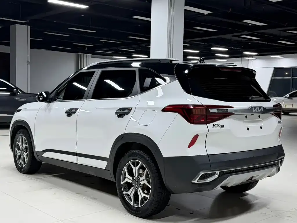 Kia KX3 2022 из CN, фото 10