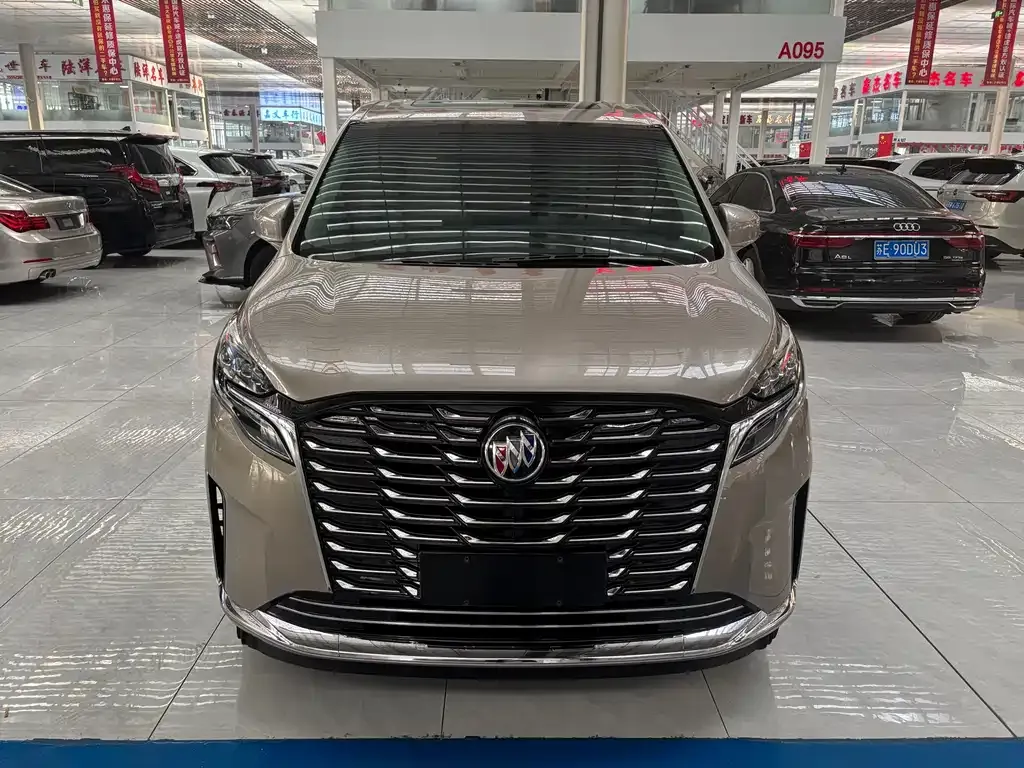 Buick GL8 2024 из CN, фото 1