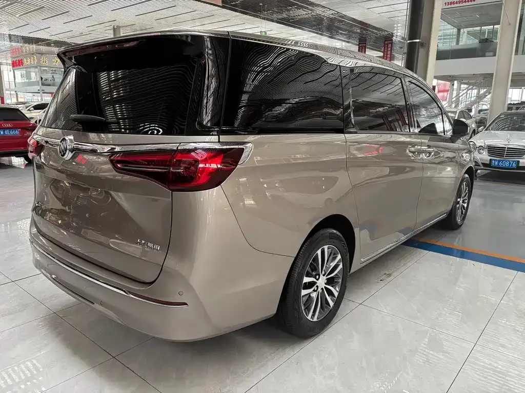 Buick GL8 2024 из CN, фото 6