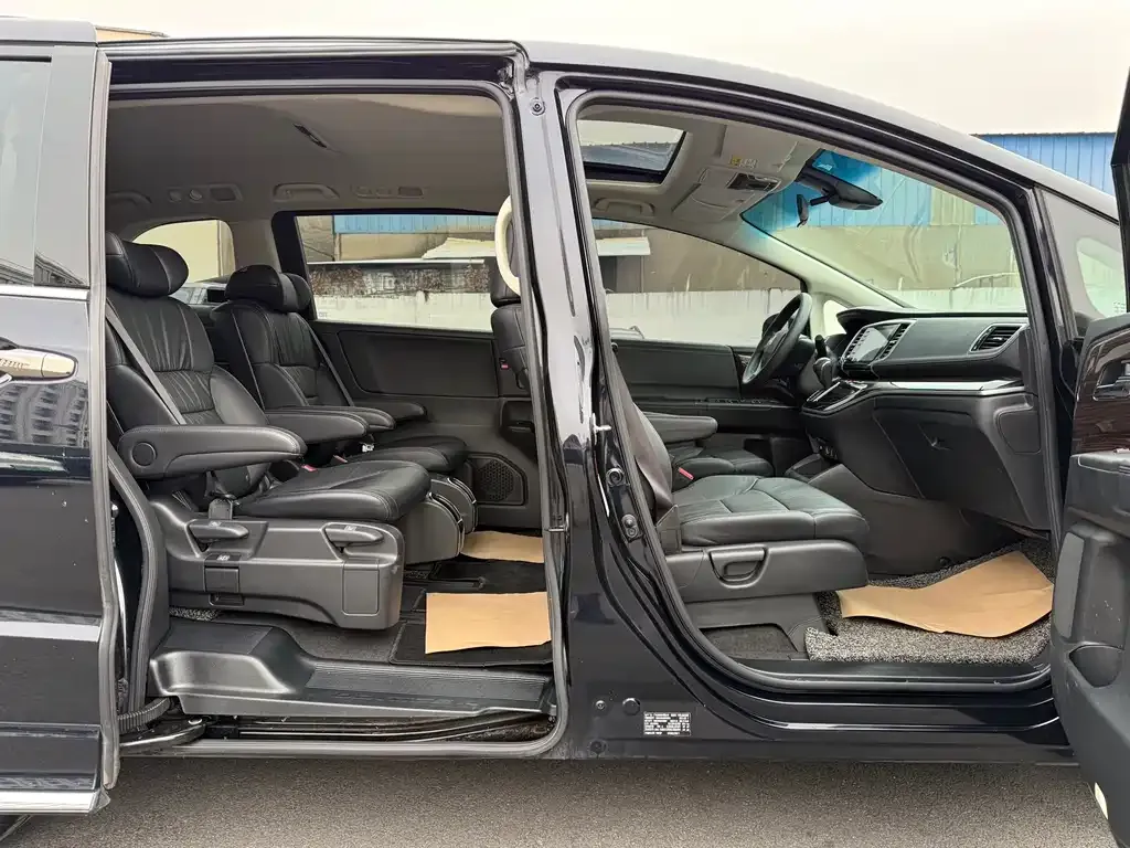 Honda Odyssey 2021 из CN, фото 6