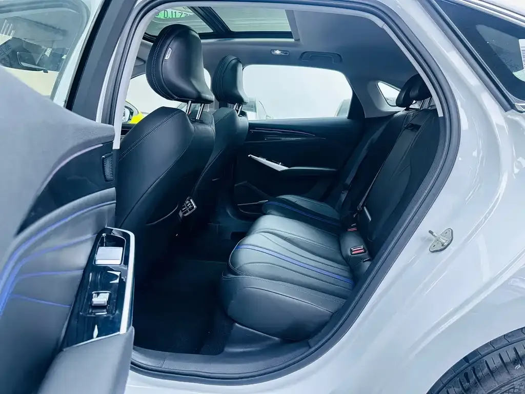 Geely Xingrui 2024 из CN, фото 2