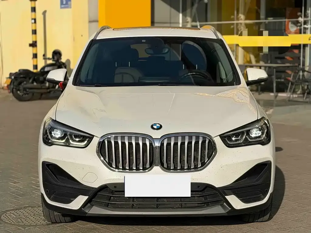BMW X1 — фото 2