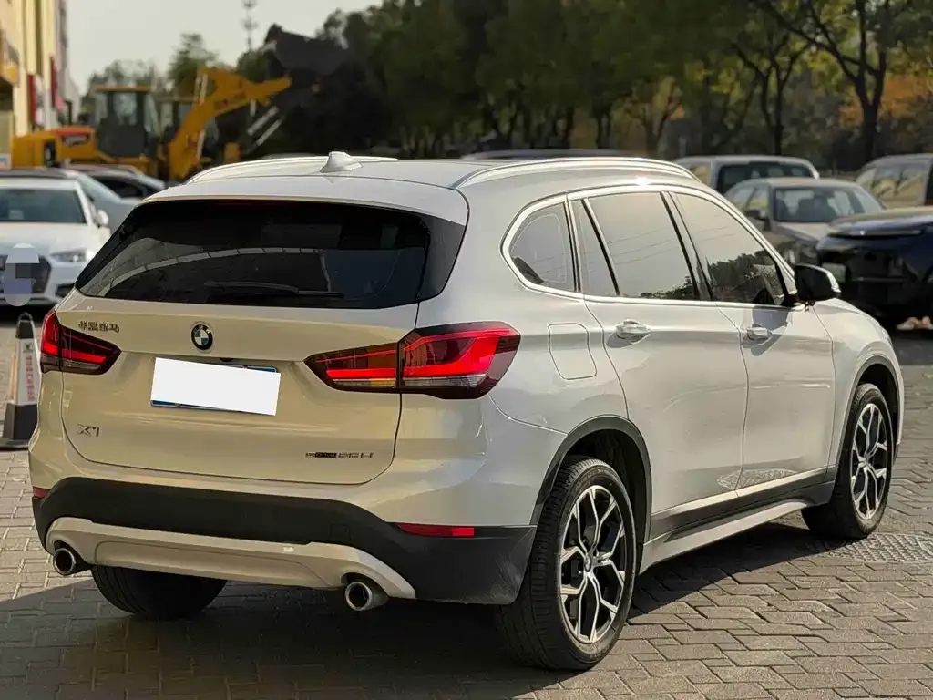 BMW X1 — фото 4