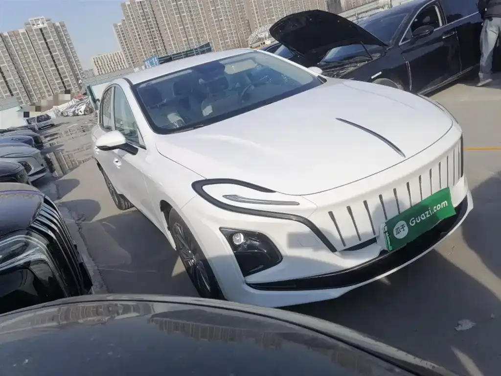 Hongqi E-QM5 2026 из CN, фото 9