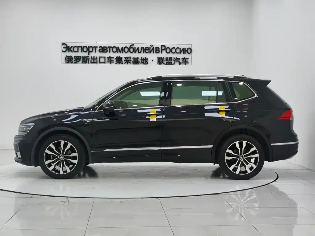 Volkswagen Tiguan L — фото 3